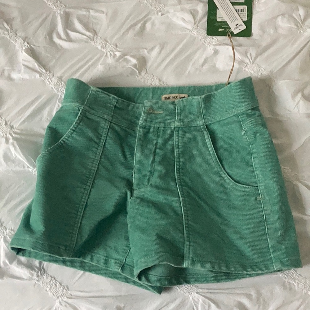 *NEVER WORN TAG ON* W Toad&Co Cord Shorts Wasabi